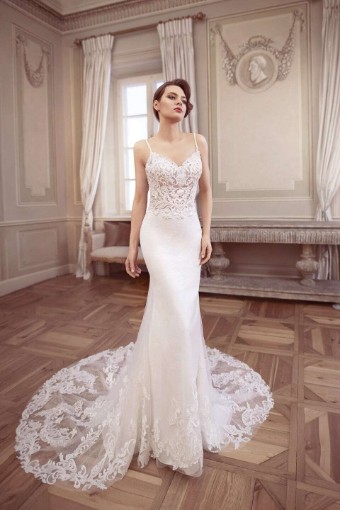 Très Chic Style No. 9351 Was: €1595 | Now Only: €895 #0 default thumbnail