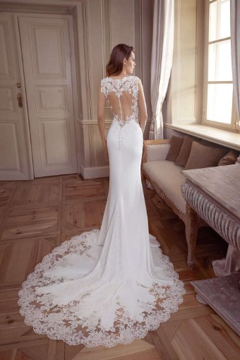 Très Chic Style No. 9378 Was: €1495 | Now Only: €795 #1 thumbnail